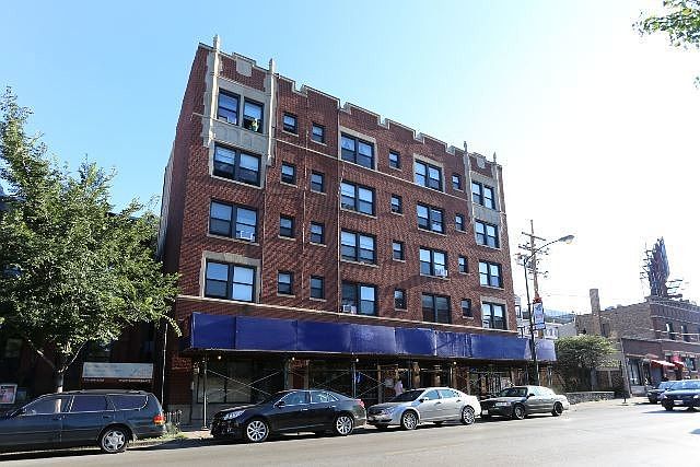 1st image of 739 W Belmont Ave APT 204