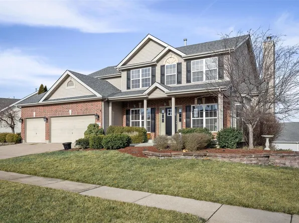 905 Lindmark Dr, Wentzville, MO 63385