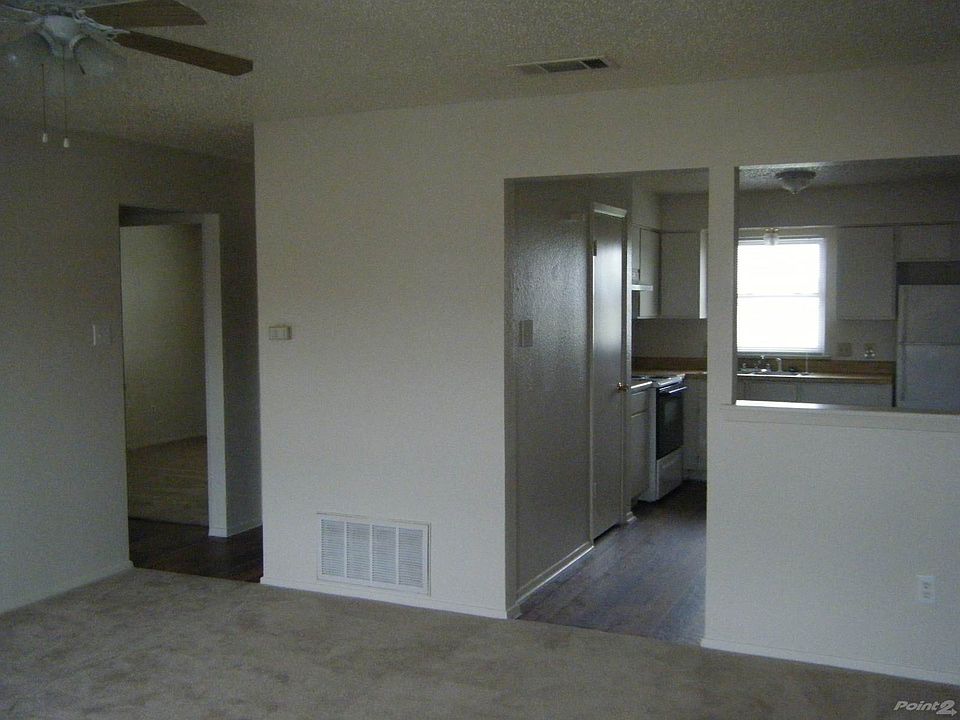 1st image of 500 E Hazelwood St #600