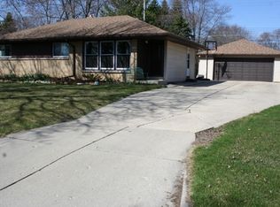 5665 S 39th St, Milwaukee, WI 53221