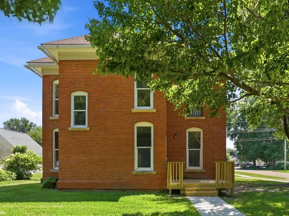 202 E Center St, Winfield, IA 52659