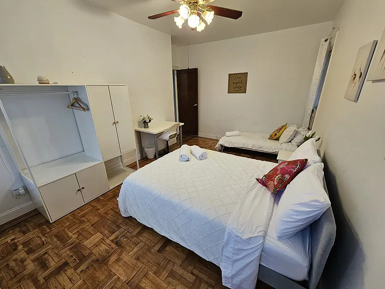 3618 Crescent St #1 — Photo 11