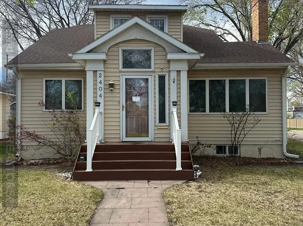 2404 W Charles St, Grand Island, NE 68803