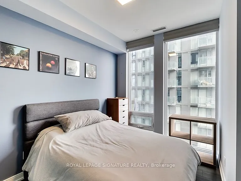 28 Wellesley St E #1704 — Photo 21