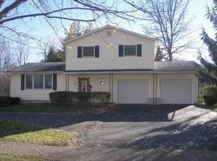 49 Citrus Dr, Rochester, NY 14606