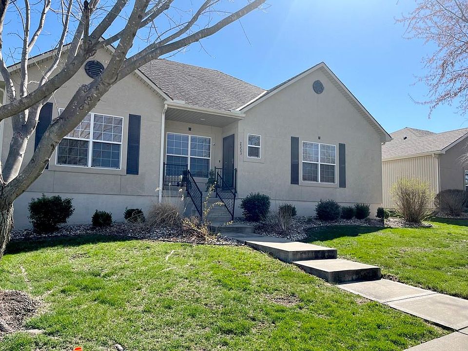 2223 Alexander Creek Dr, Raymore, MO 64083 Zillow