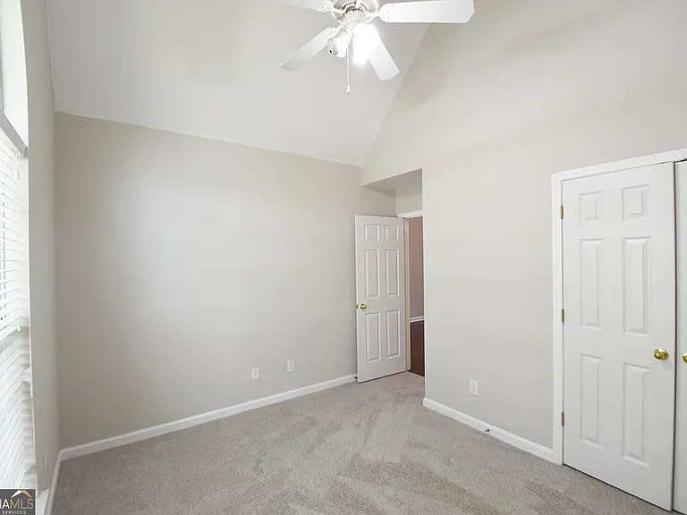208 Turnbridge Cir — Photo 8