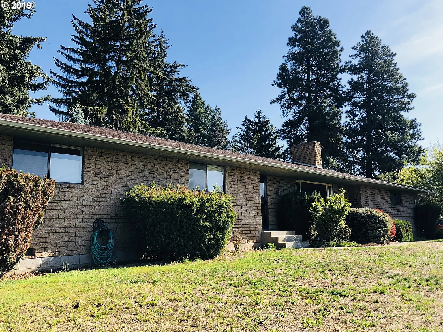 131 W Byars Ave photo 1