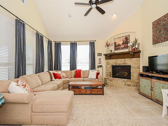 3rd image of 24902 Blue Mountain Park Ln