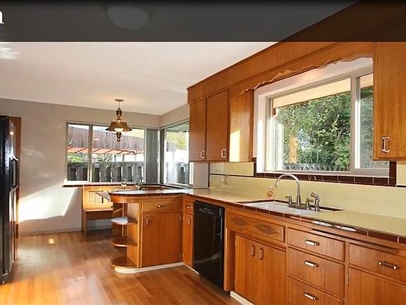 LARGE kitchen!