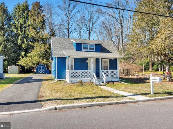 12 Carver Ave, Clementon, NJ 08021