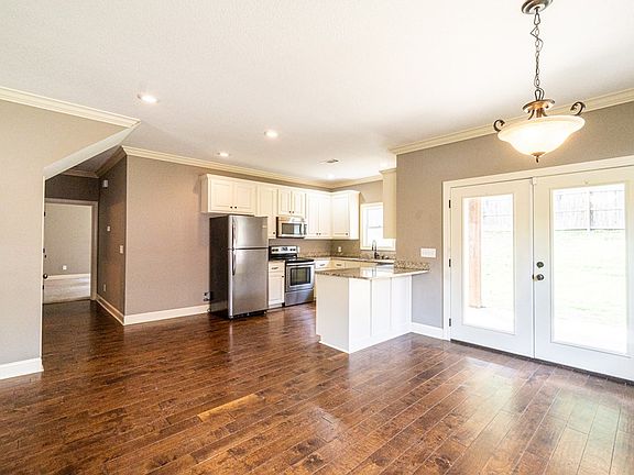 5th image of 117 Brookside Dr