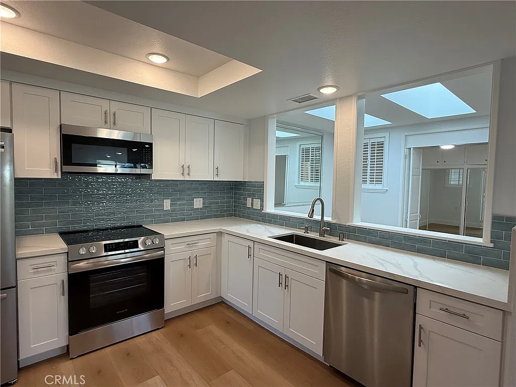 2 bed, 1400 sqft, $3,600 — Photo 4