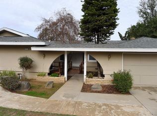 374 W Vartikian Ave, Fresno, CA 93704