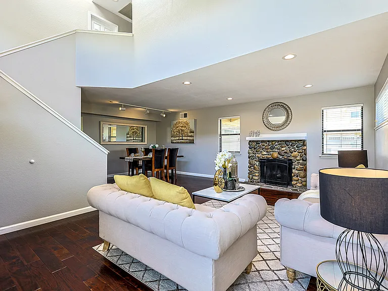 1207 Smith Ave — Photo 4