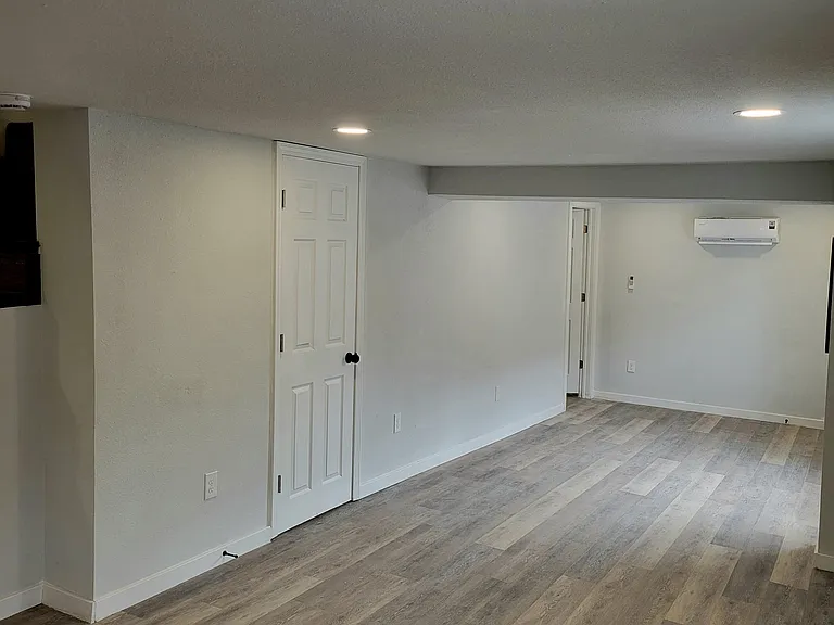 403 Locust St #A — Photo 22
