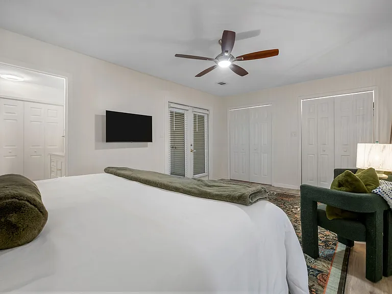 Downstairs master suite