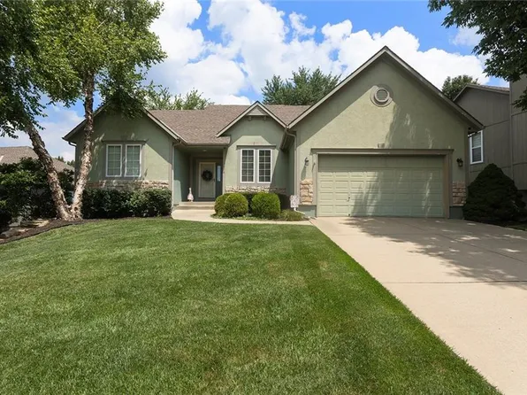 7878 W 155th Ter, Overland Park, KS 66223