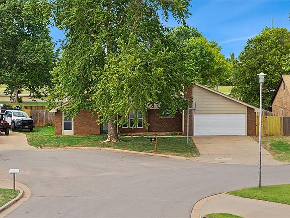 2nd image of 131 Regency Dr