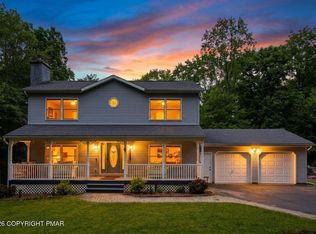 310 Estate Dr, East Stroudsburg, PA 18302