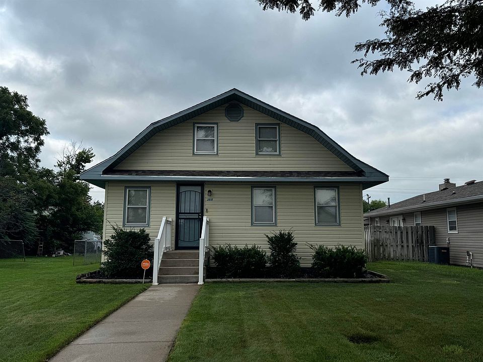 1st image of 2618 W 3rd St.