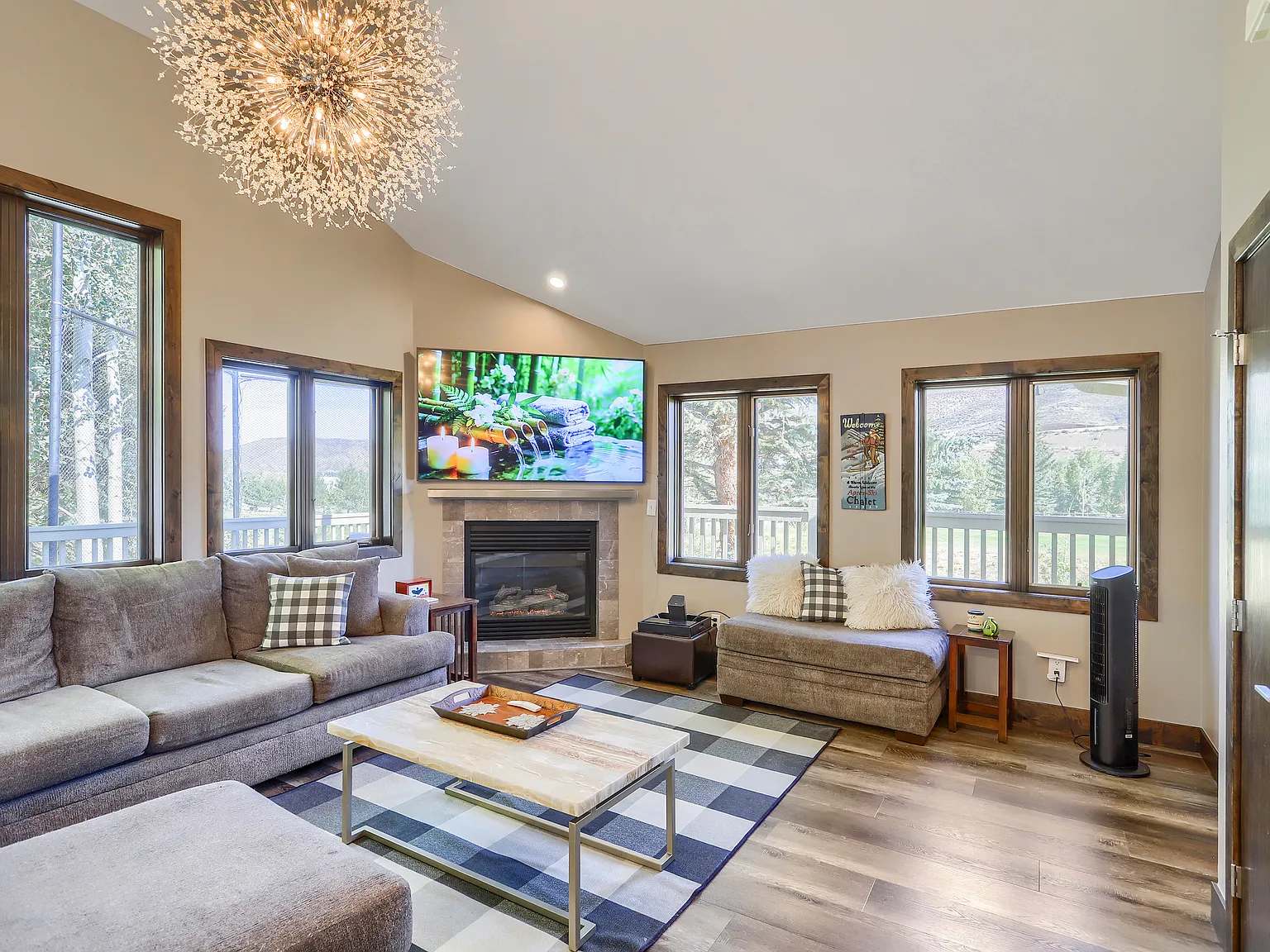 4 bed, 2287 sqft, $10,000 — Photo 4
