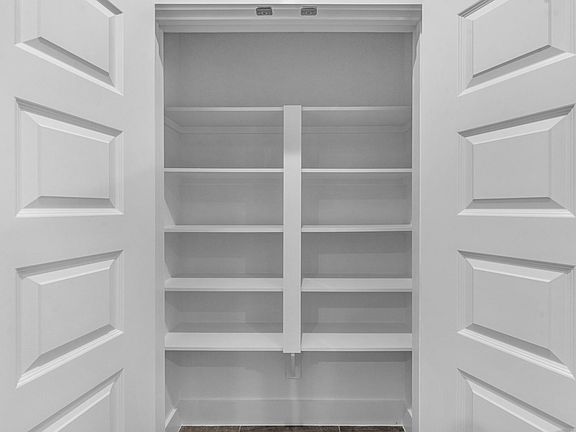 5th image of 2136 Golden Spruce Ct