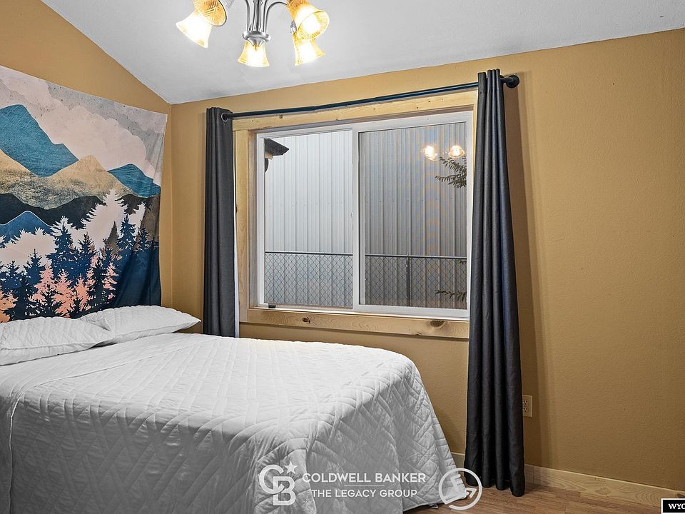 107 N Lincoln Ave, Glendo, WY 82213 MLS 20232454 Zillow