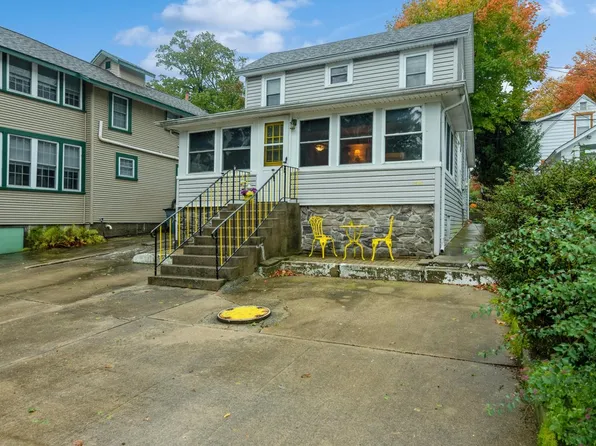 1507 Field PLACE, Delavan, WI 53115