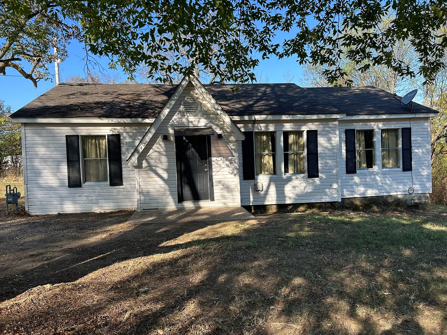 3 bed, 1242 sqft, $950 — Photo 1
