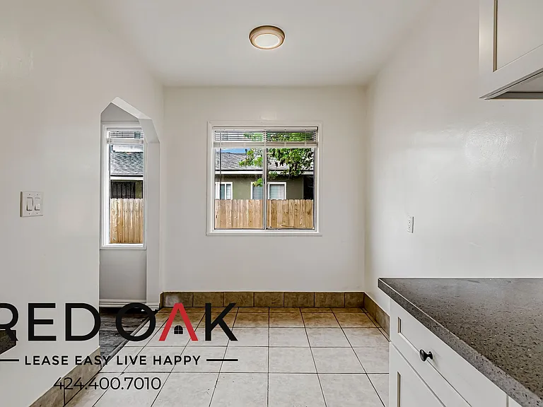 13408 Vermont Ave #13410 — Photo 4