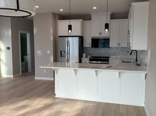 4848 Elvira Pl N, Salem, OR