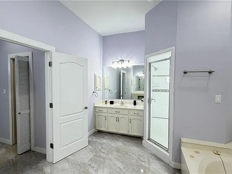 2504 Lilac Ave — Photo 22