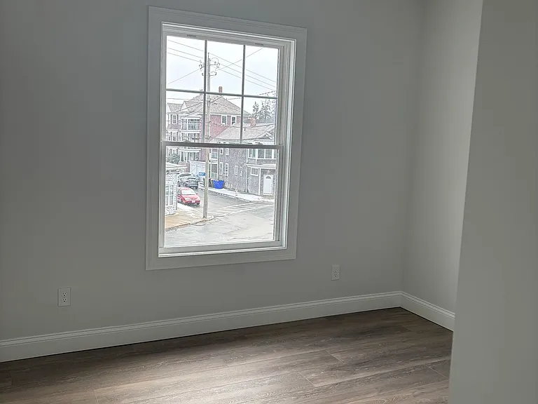 934 County St — Photo 6