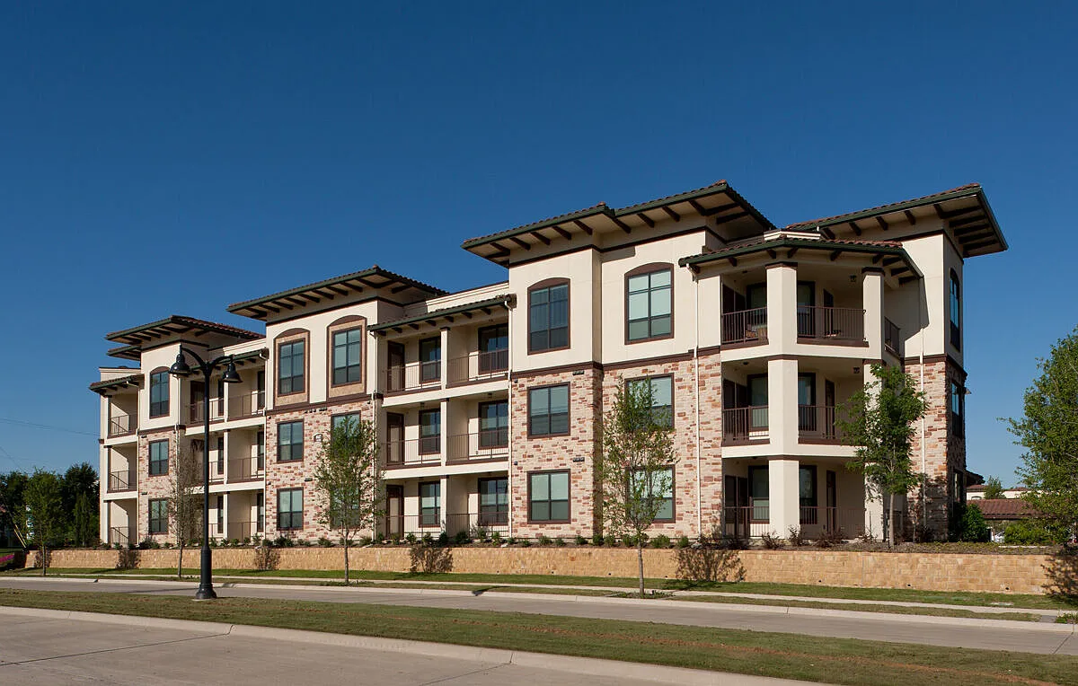 Amara Las Colinas — Photo 3