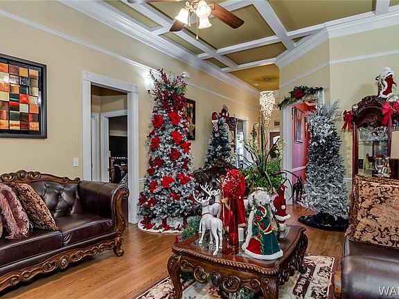 5th image of 11617 Belle Meade Cir