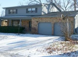 426 Timber Dr, Decatur, IL 62521