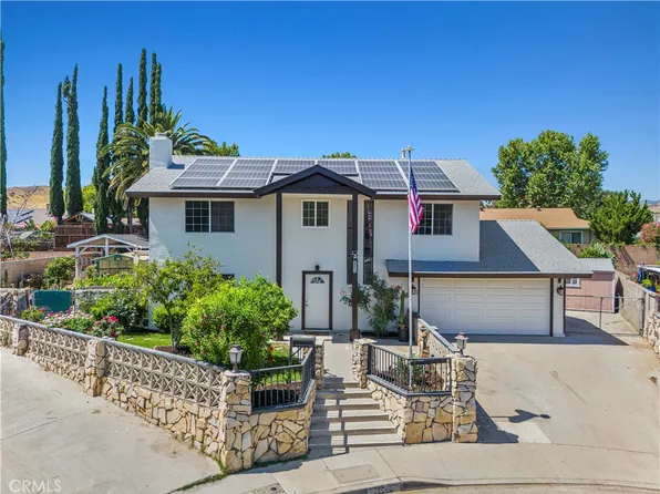 28020 Newbird Dr, Santa Clarita, CA 91350