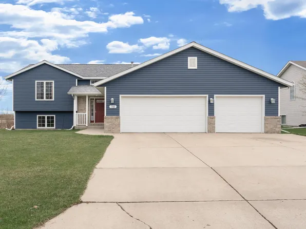 710 Lee St NE, Owatonna, MN 55060