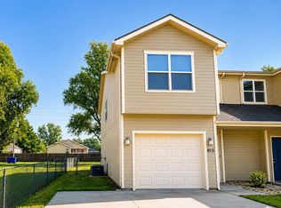813 W 13th St, Junction City, KS 66441