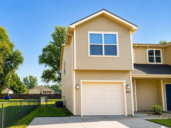 813 W 13th St, Junction City, KS 66441