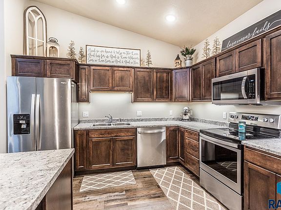 2nd image of 5707 S Bounty Pl