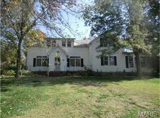 5112 Milburn Rd, Saint Louis, MO 63129