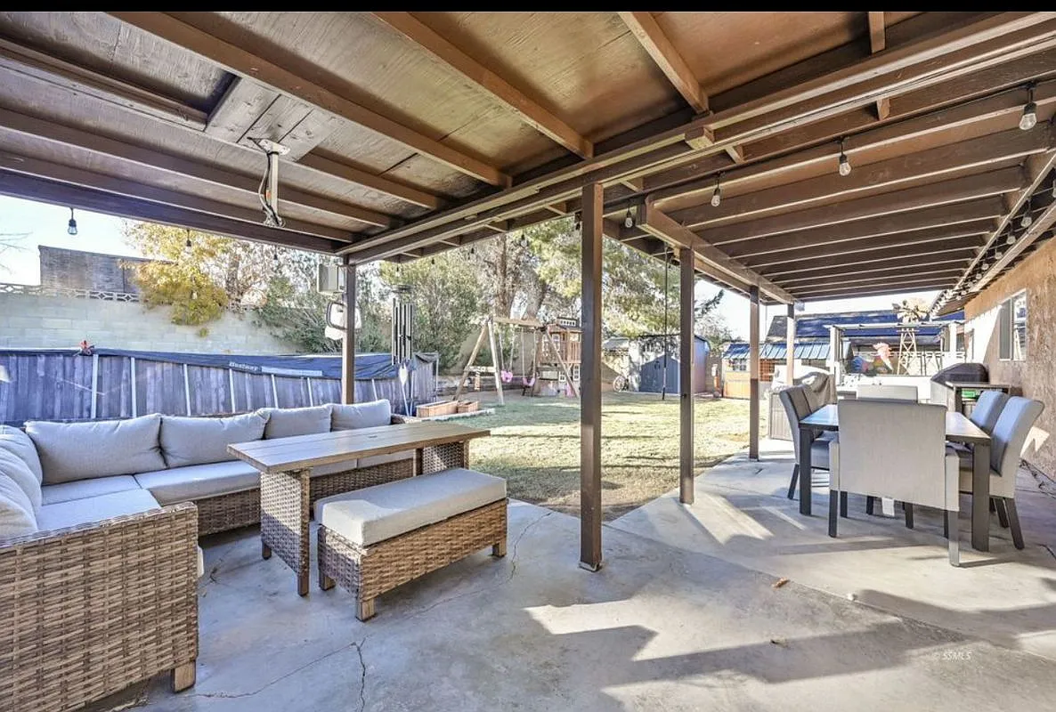 4 bed, 2.0 bath, 1485 sqft, $1,950 — Photo 4
