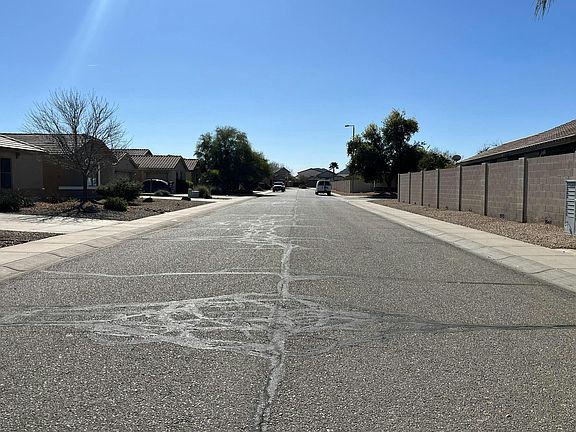 4th image of 34127 N Slate Creek Dr
