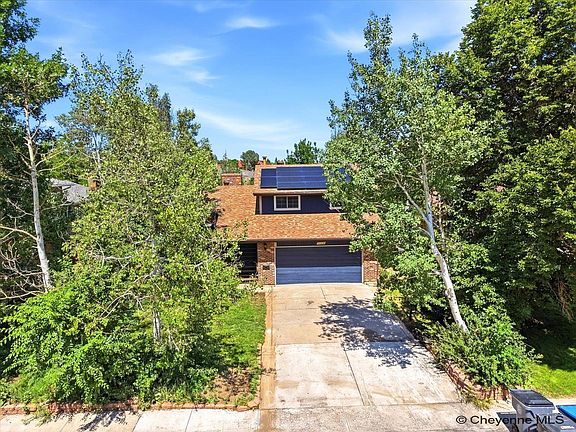 2nd image of 1139 Long Valley Rd