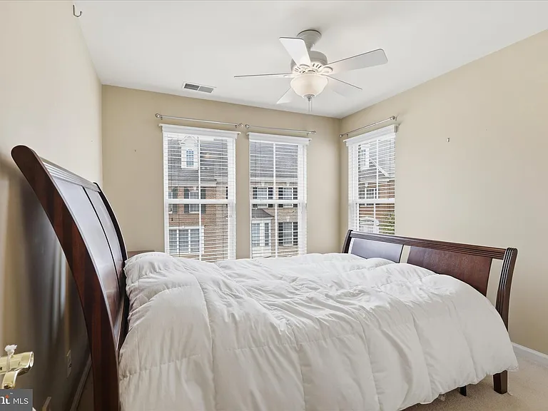 42476 Regal Wood Dr — Photo 30