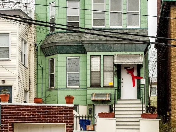 1304 Paterson Plank Road image 1 of 14