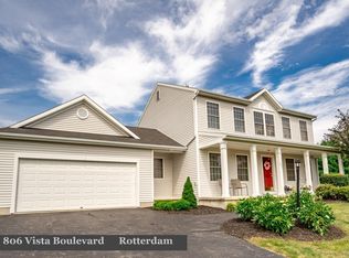 806 Vista Blvd, Schenectady, NY 12306