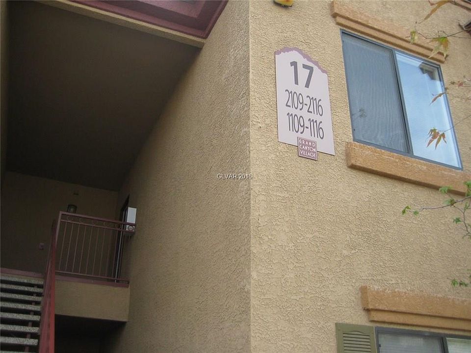 1838658